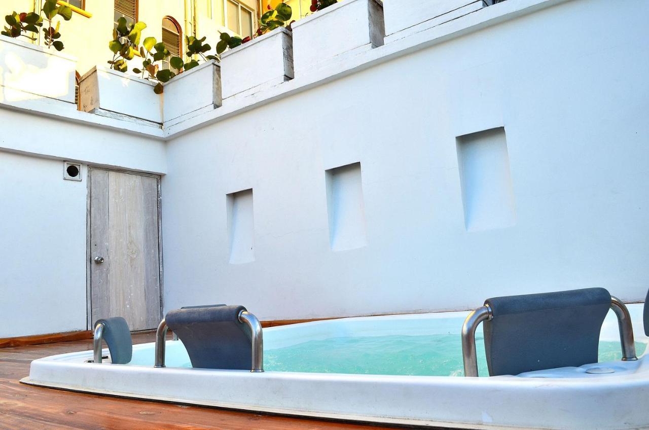 Hotel Casa Alpha Cartagena Bagian luar foto