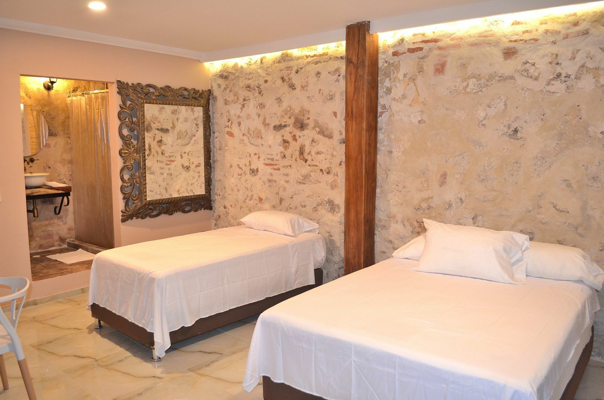 Hotel Casa Alpha Cartagena Bagian luar foto